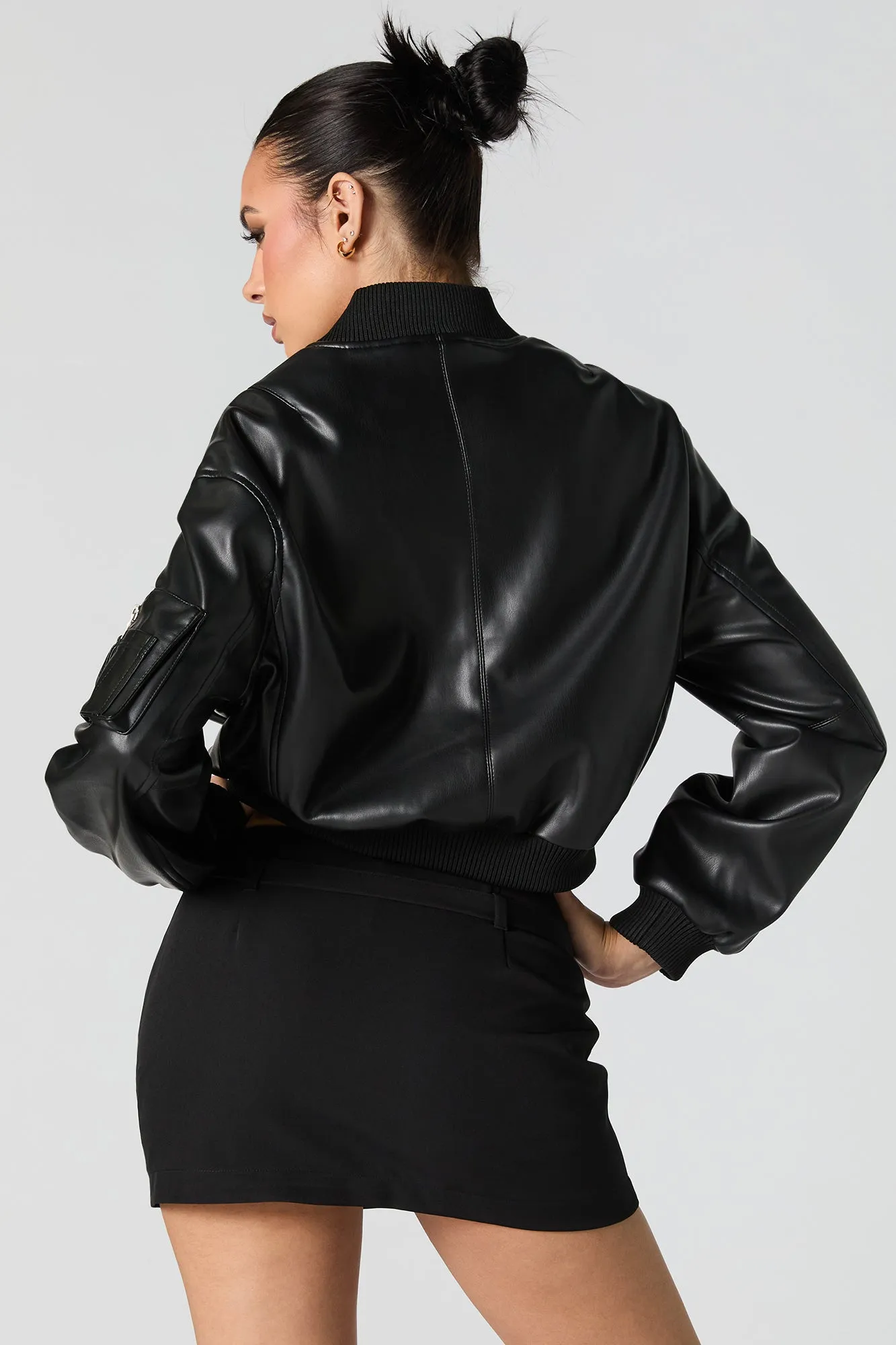 Blouson aviateur court en similicuir