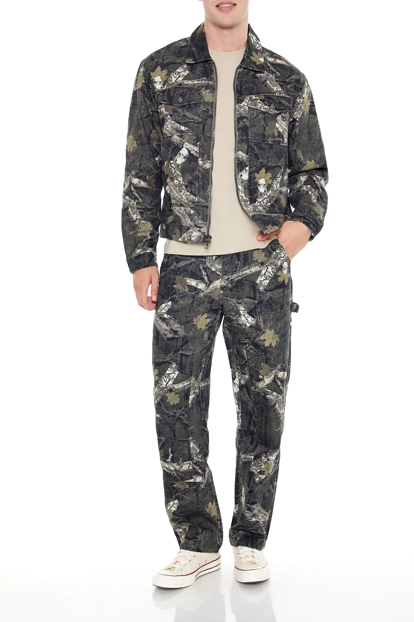 Blouson de style camionneur avec imprimé de feuilles et motif camouflage