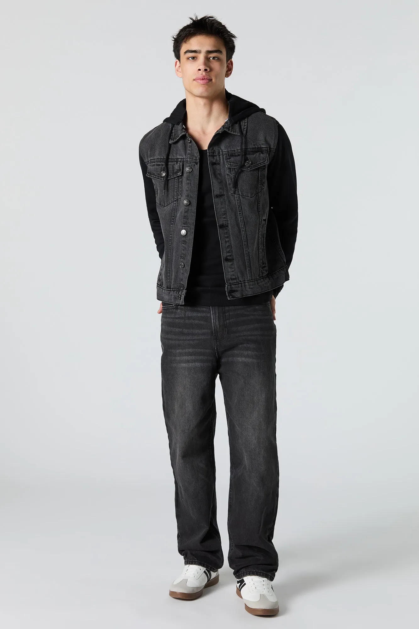 Blouson de style camionneur à capuchon en denim