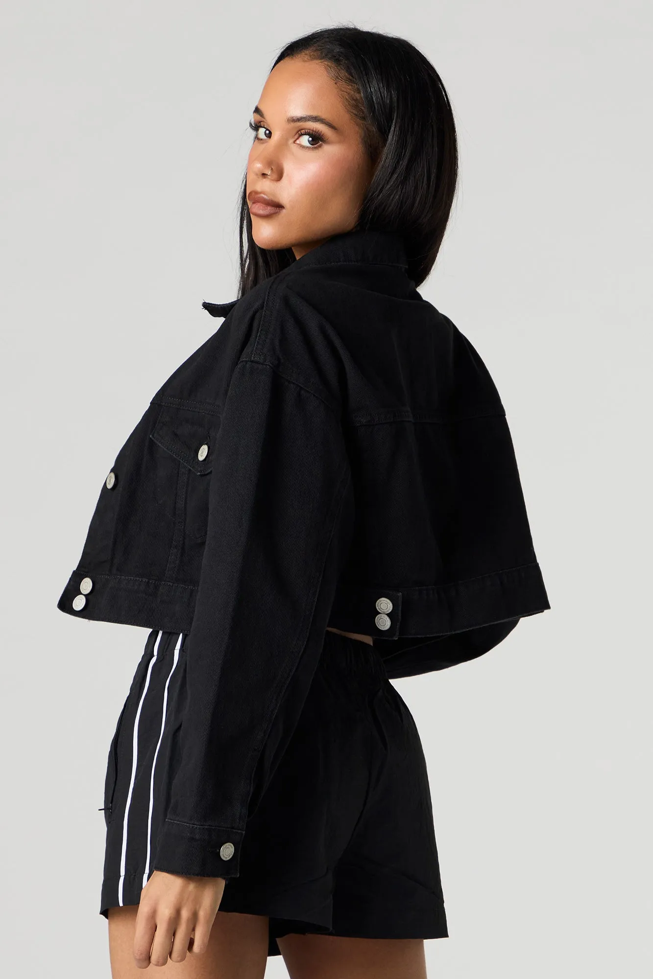 Blouson de style camionneur court en denim