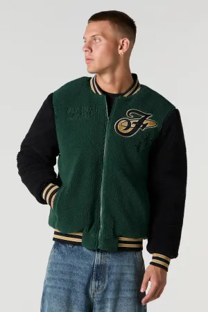 Blouson de style universitaire en Sherpa avec motif brodé