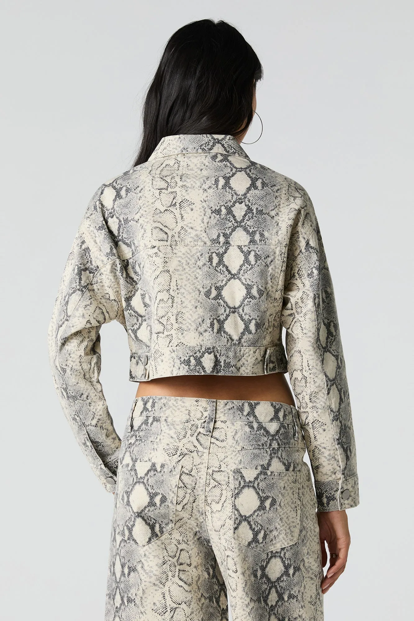 Blouson en denim écourté imprimé