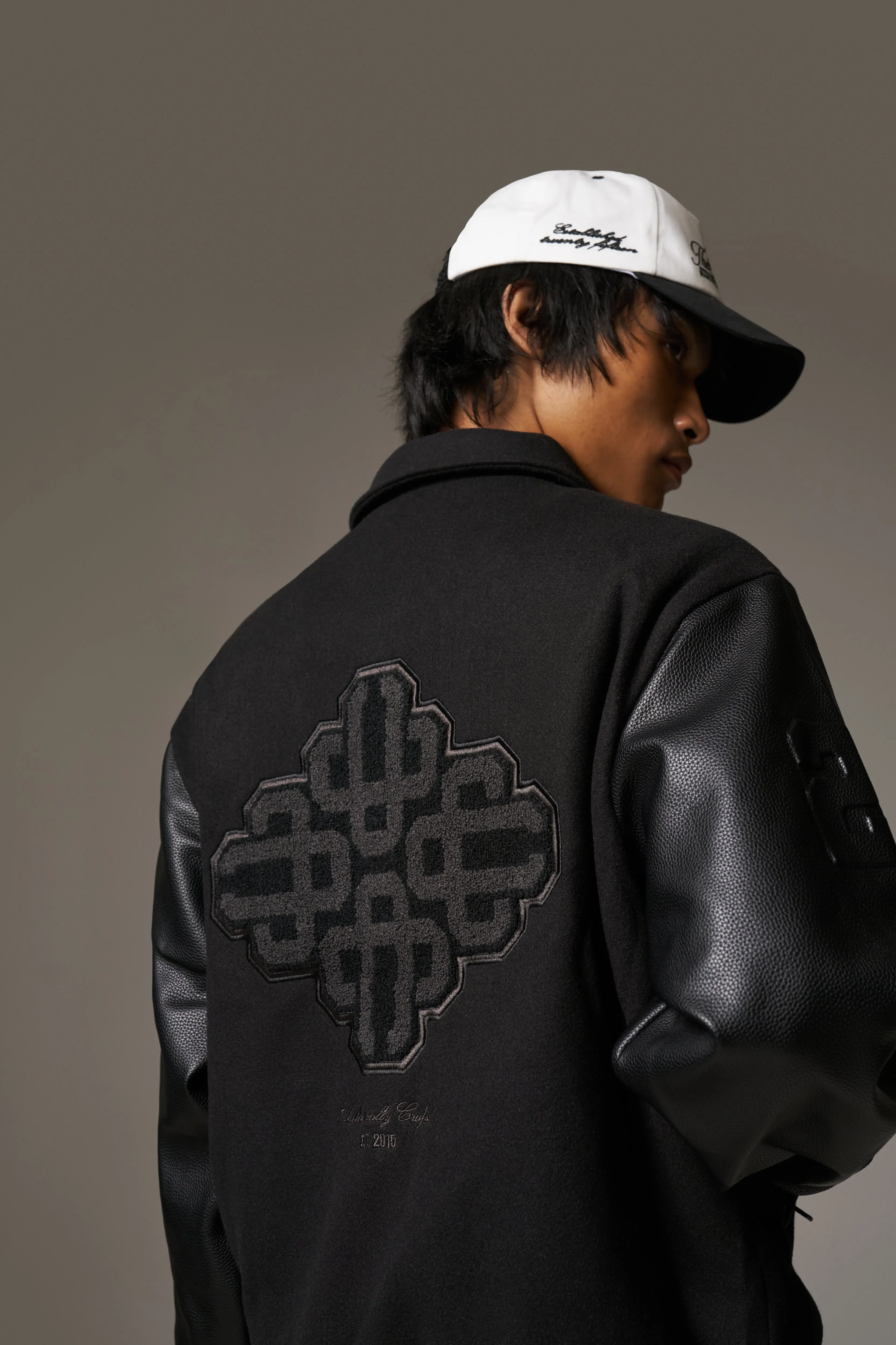 EMBLEM CHENILLE VARSITY JACKET - BLACK