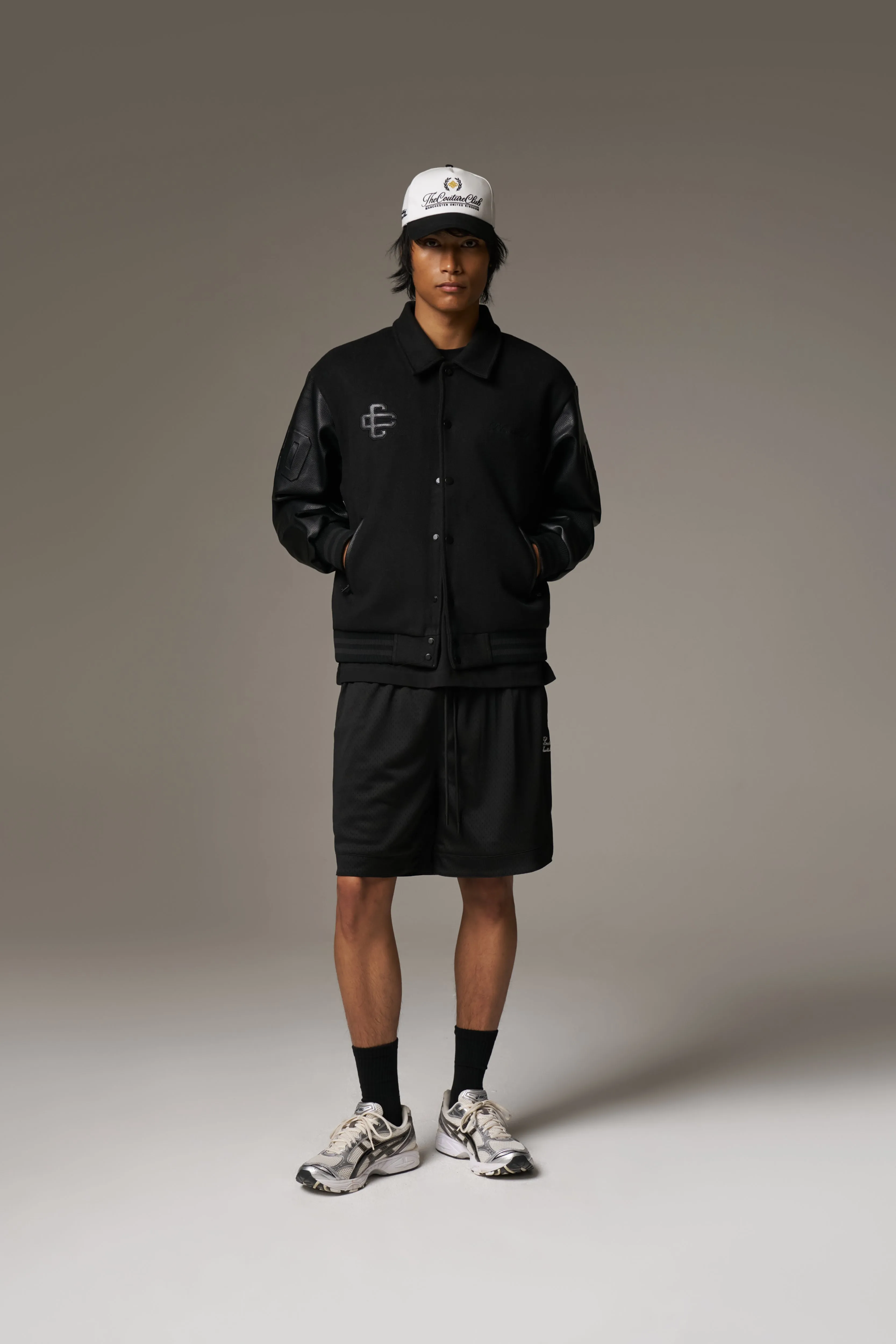 EMBLEM CHENILLE VARSITY JACKET - BLACK
