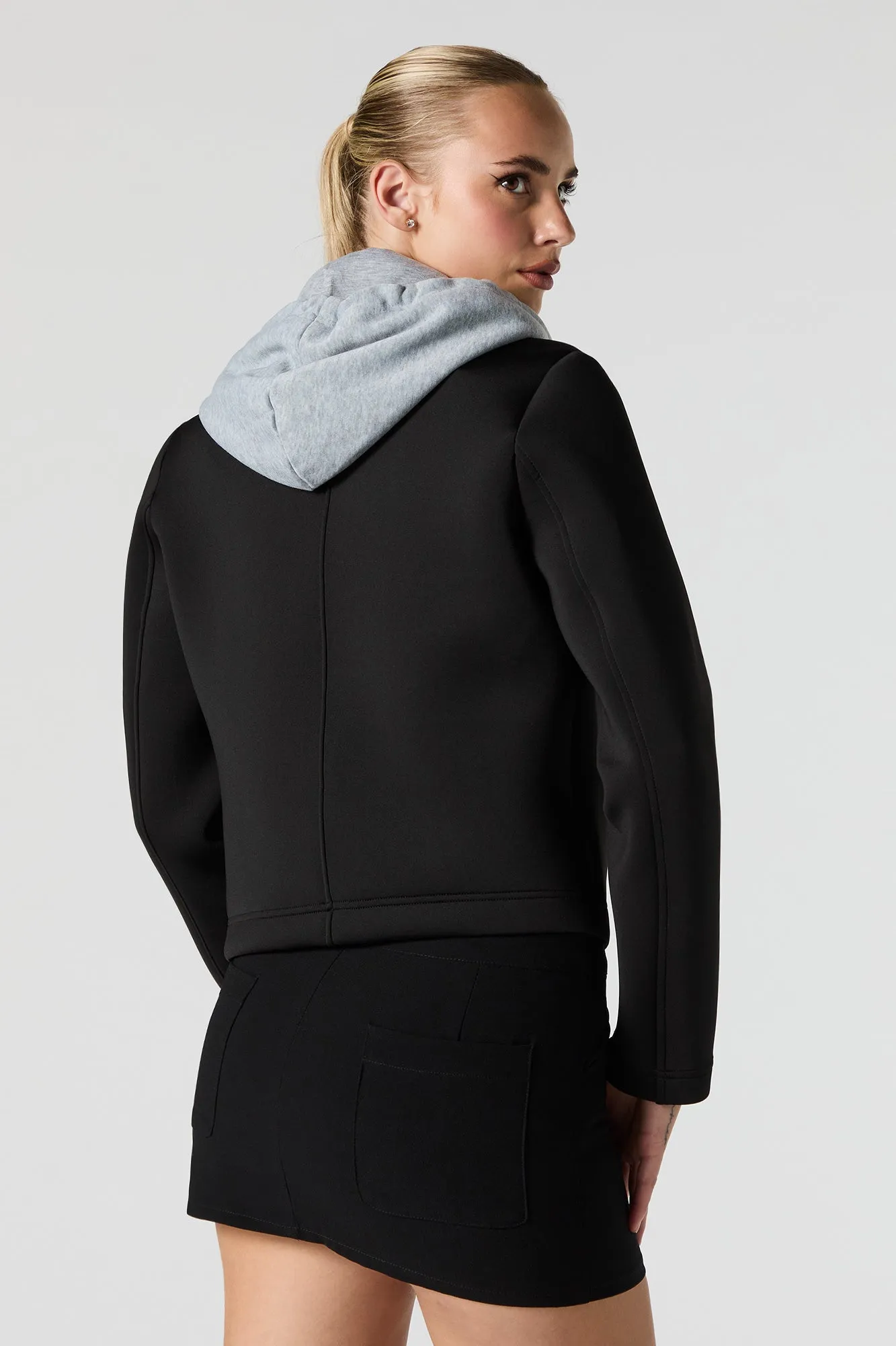 Manteau scuba court à capuchon