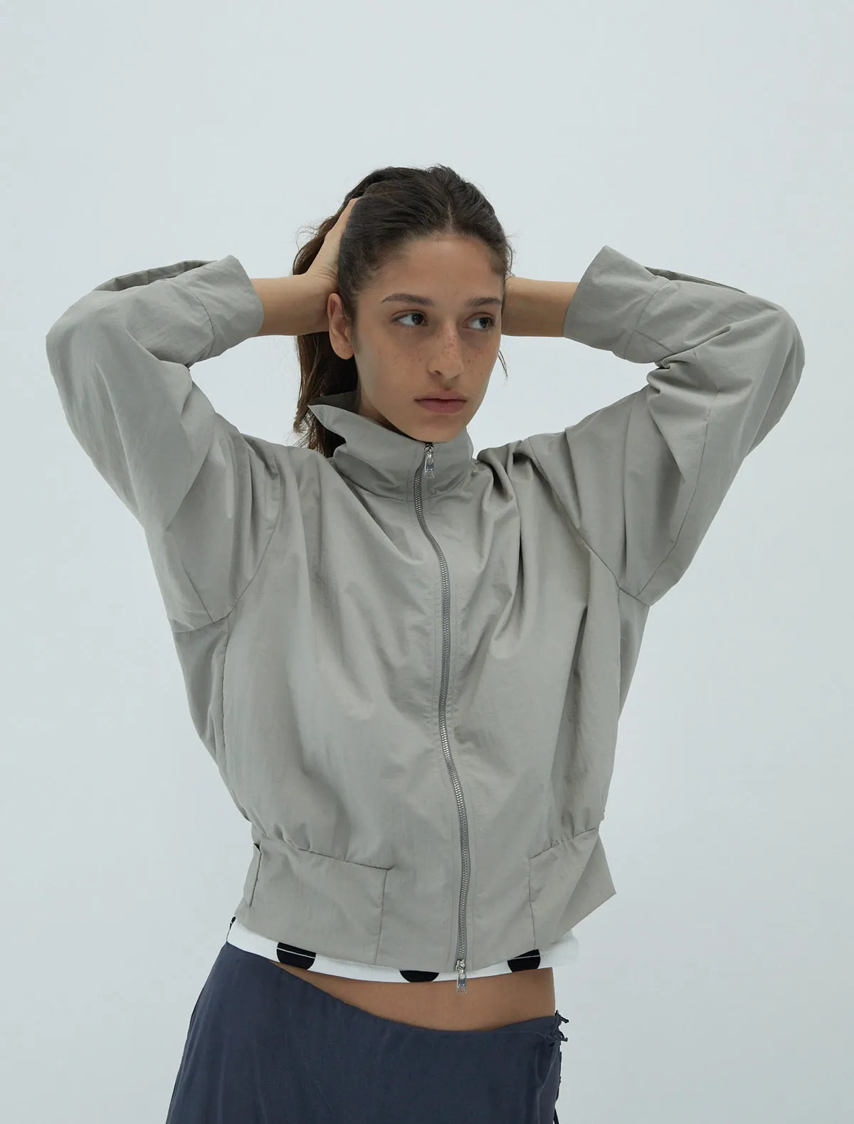 no 2460 / Bastian