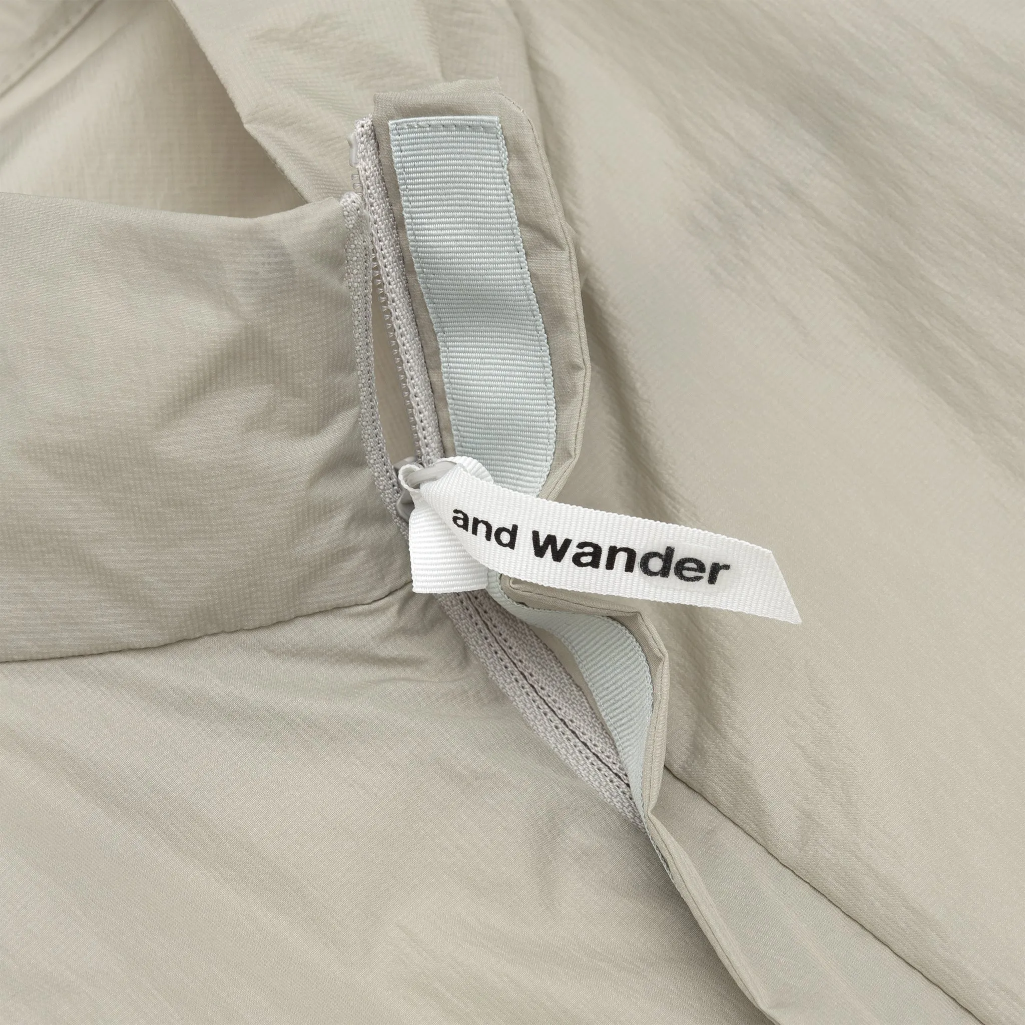 OVERSIZED RIP JACKET