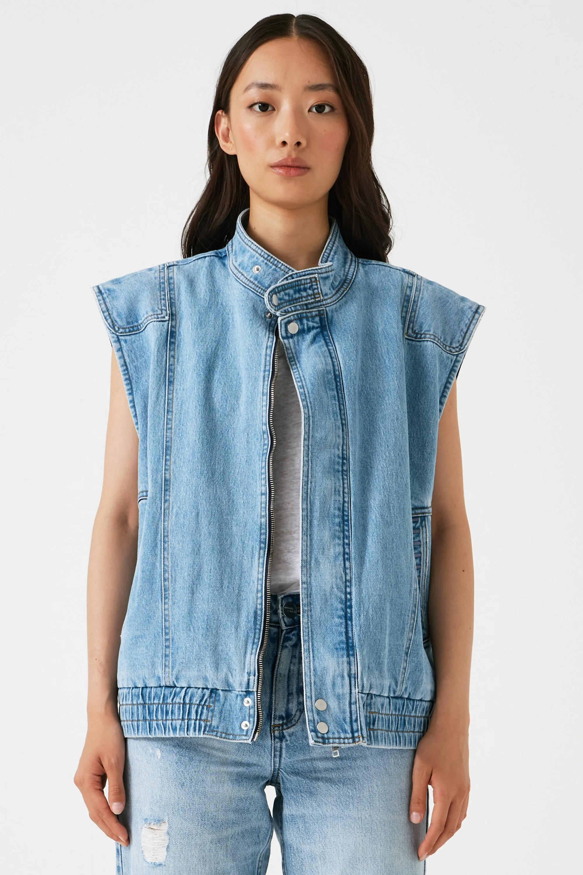 Seventy   Mochi Juno Sleeveless Jacket Dakota Vtg