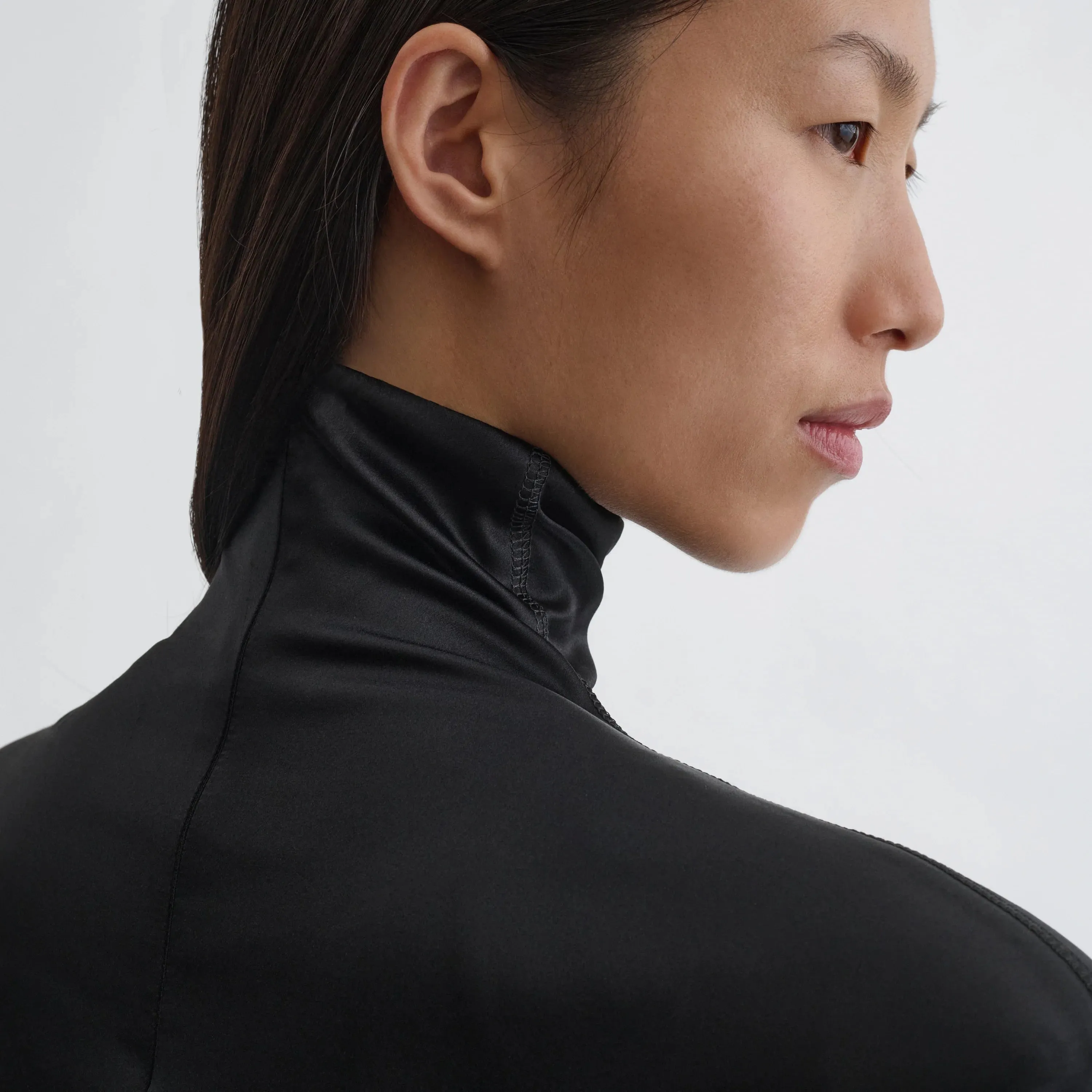 SHARP SHOULDER BODY | black silk satin