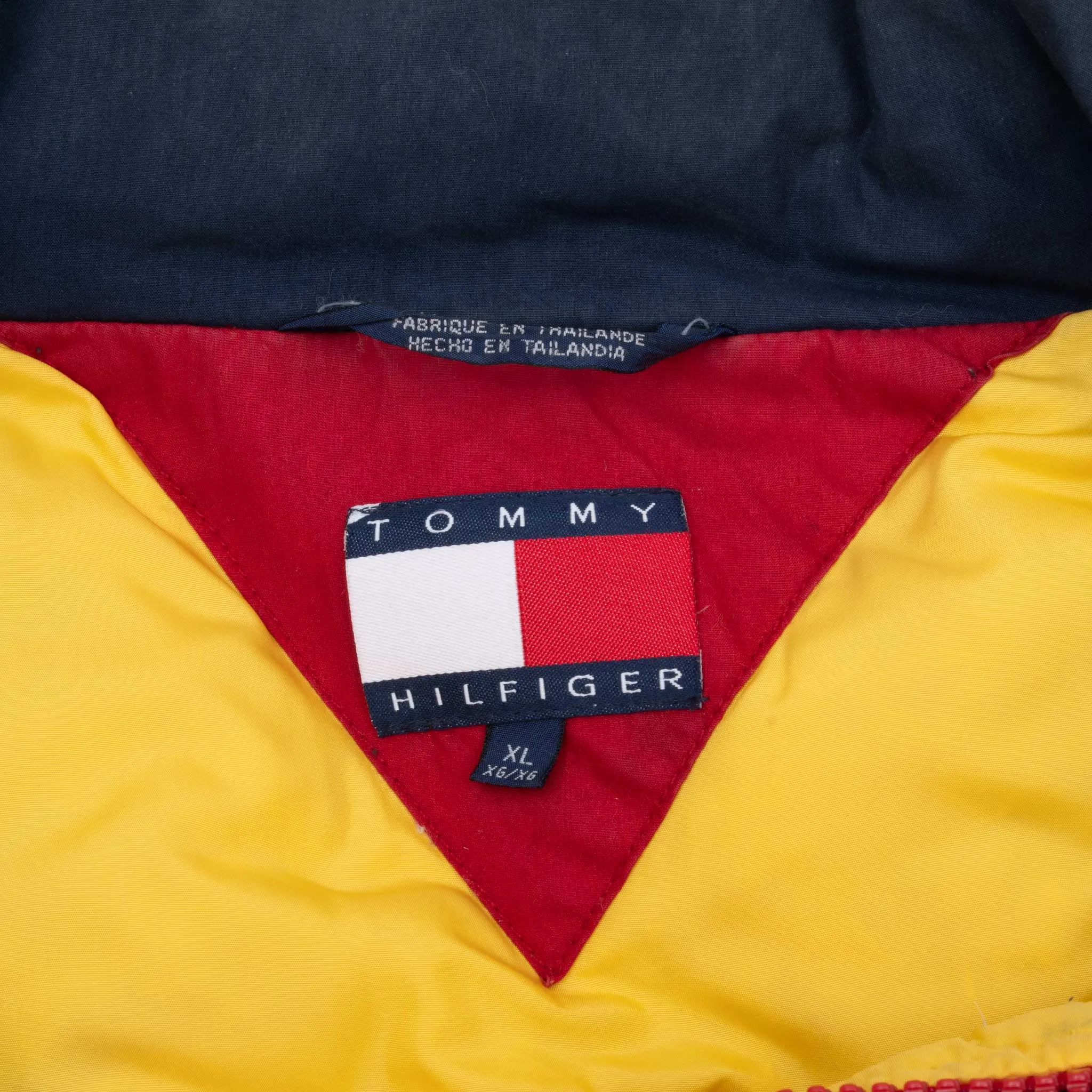 VINTAGE TOMMY HILFIGER RED PUFFER JACKET 1990S XL