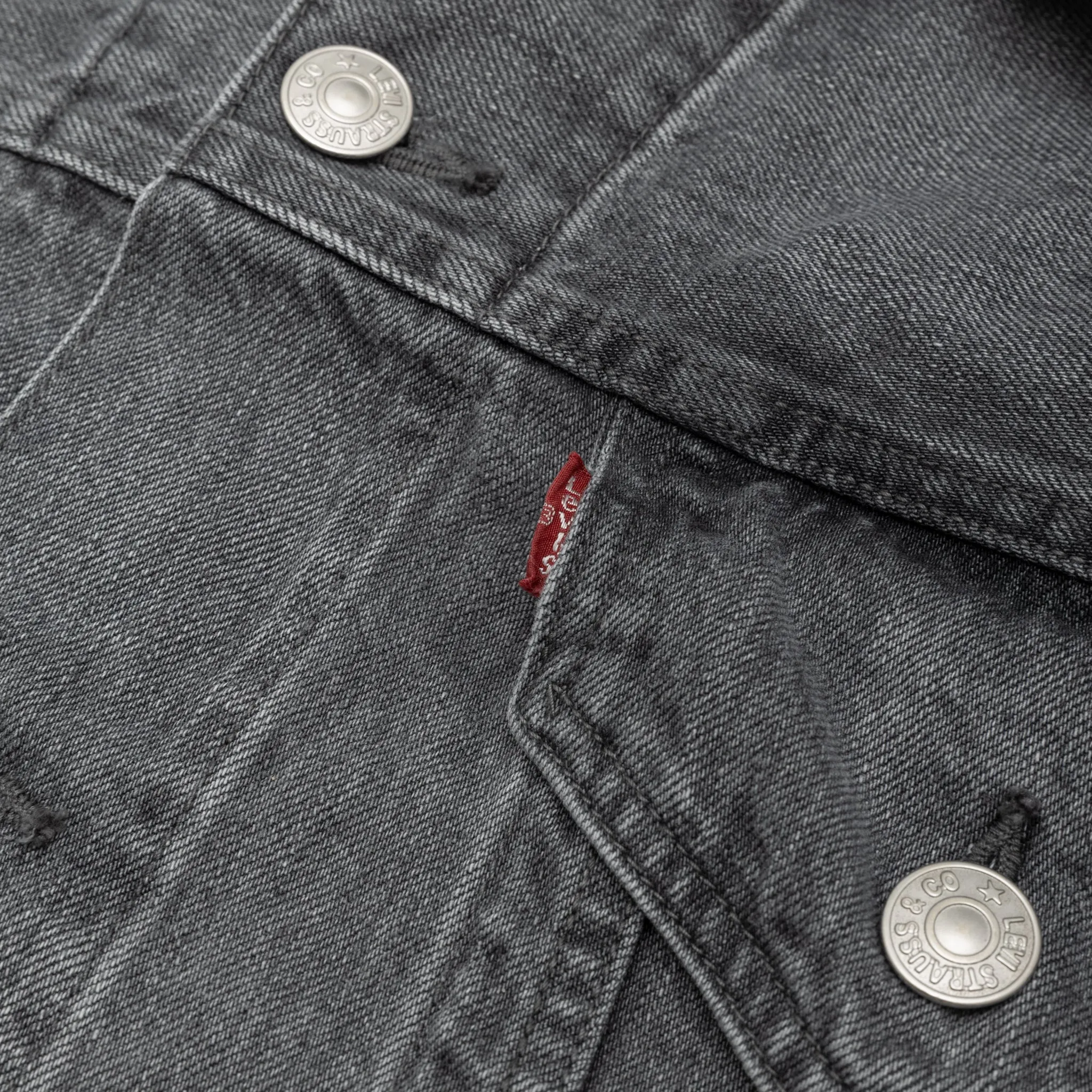 X LEVI'S DENIM JACKET